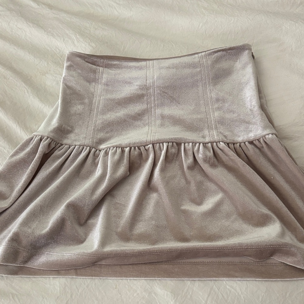 Forever 21 Shimmering Cream Mini Skirt